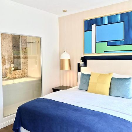 Luxury Apartments Mondrian Market Square III 바르샤바 외부 사진