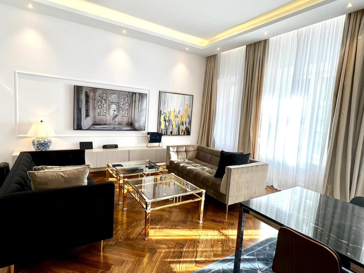 Luxury Apartments Mondrian Market Square III 바르샤바 외부 사진