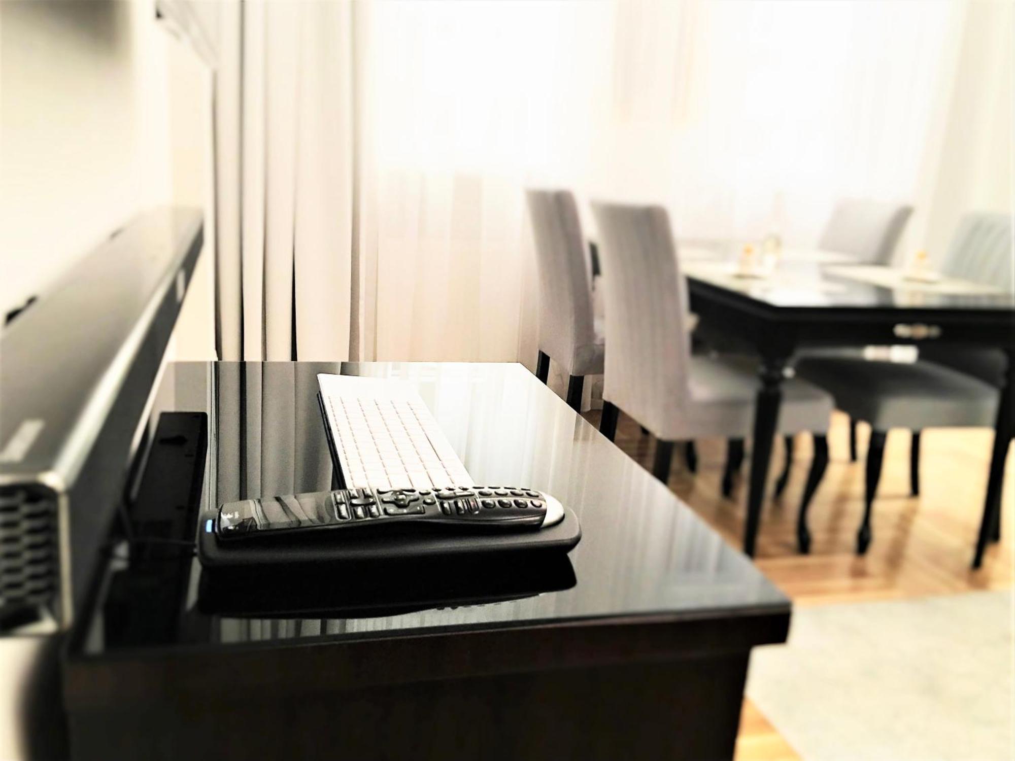 Luxury Apartments Mondrian Market Square III 바르샤바 객실 사진